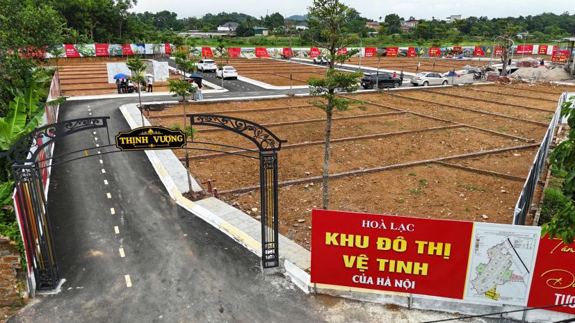 Quỹ đất hiếm có ở hòa lạc, làn 2 ql21, gần đh qg, bách 7586133