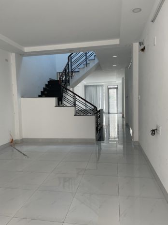 Cho thuê nhà mặt tiền lê thúc hoạch q.tân phú 80m², 5tầng - 7586830