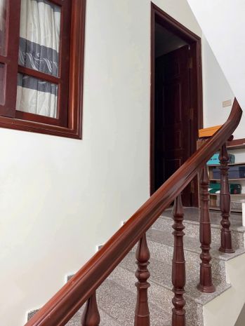Nhà 3,5 tầng gần chợ hải tẹo  4 phòng ngủ  giá hợp lý cho 7591367