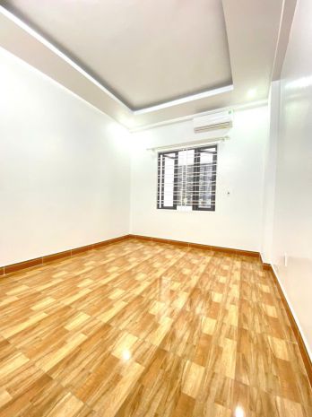 Nhà 3 tầng kiên cố  40m² vuông vắn  giá 2,48 tỷ 7591377