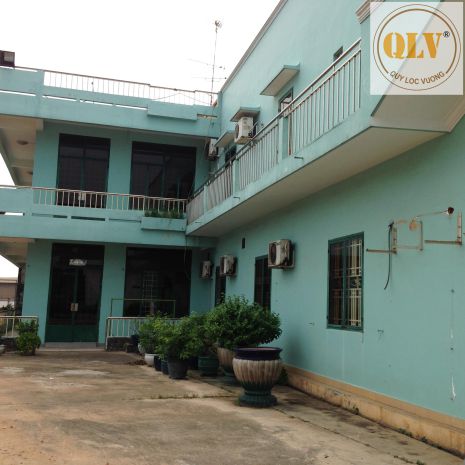 Cho thuê mặt bằng kho bãi  showroom mặt tiền ql13, thuận an 7591890