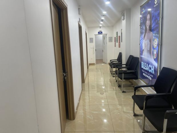 Bán tòa văn phòng mặt phố trần quốc vượng, 130m2 9t 8 7592662