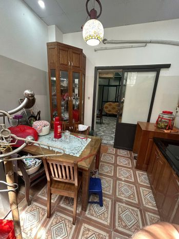 Bán nhà lâm hạ,nhà cũ ô tô đỗ cửa 10 tỷ 50m long biên 7593312