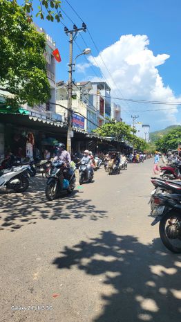 Bán hoặc cho thuê ưu tiên dài hạn nhà mặt tiền chợ hòa khánh 7595719