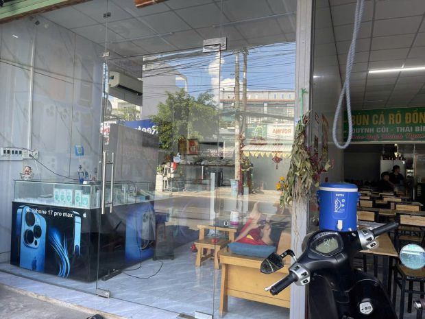 Quân 12 , chốt nhanh, nhượng quán ăn mb dtsd : 9m x 20m , 7595767