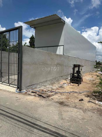 Cho thuê nhà xưởngkho hàng an phú đông, quận 12 7596588