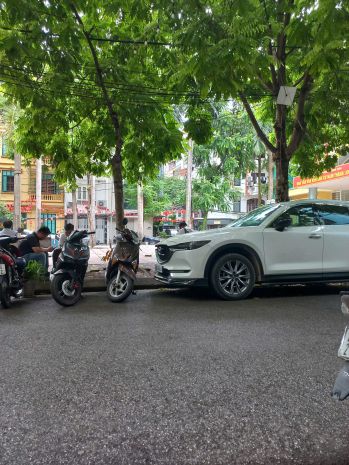 Bán nhà phân lô vip khuất duy tiến, 41m2 4t, vỉa hè, oto 7596895
