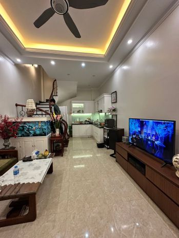 Bán nhà phân lô vip khuất duy tiến, 41m2 4t, vỉa hè, oto 7596896