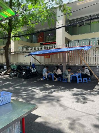 Sang gấp quán cơm trưa văn phòng  đang kinh doanh tốt 7597033