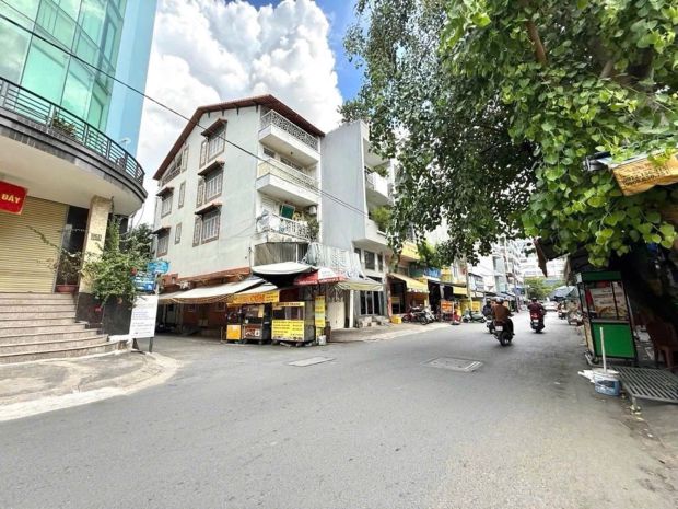 Bán nhà hẻm 10m trần quốc hoàn, phường 4, tân bình 4*15 7597766