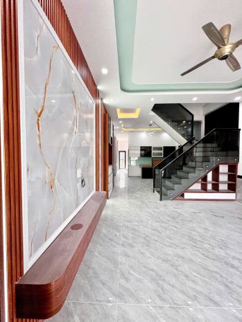 Bán nhà 2 tầng p.biên hòa,shr thổ cư,đường nhựa 2 ô tô,gần 7598491