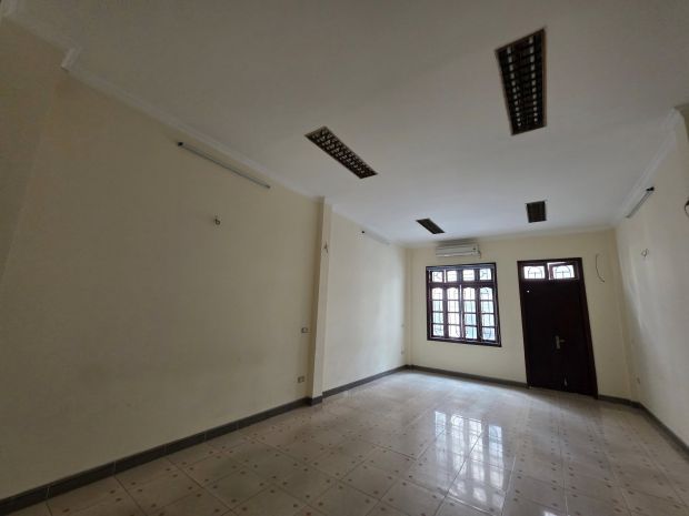 Bán nhà phân lô ô tô tránh trung kính, 104m2 6t mt 5m, ở 7598621