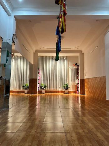 Sang nhượng phòng tập mới đẹp   vị trí đẹp trung tâm quận 7599552