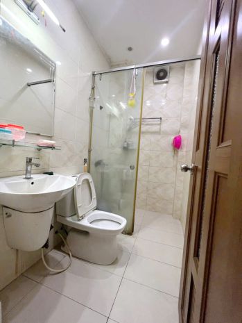 Nhà 4 tầng nở hậu l mặt tiền view bờ kè lò gốm p12q6. giá: 7600505