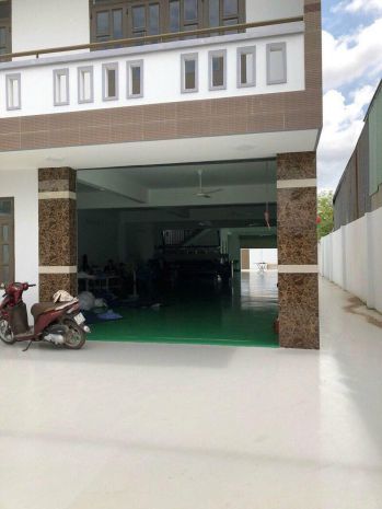 Bán nhà mt đường vườn thơm 10 x50  2 lầu  500m thổ cư giá 7601843