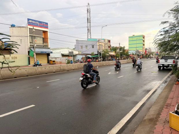 Cân ban 136m2 4x35 nha 2 tâm đep mt đương nguyên 7604178