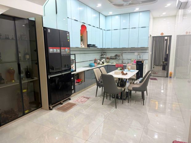 Cân ban 136m2 4x35 nha 2 tâm đep mt đương nguyên 7604181