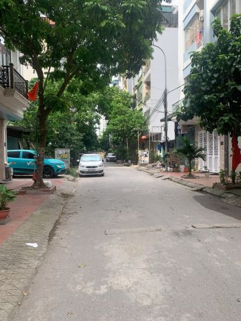 Nguyễn văn cừ ô tô lùi cửa 11 tỷ 55m gần phố,long biên 7604973