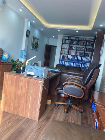 Nguyễn văn cừ ô tô lùi cửa 11 tỷ 55m gần phố,long biên 7604975