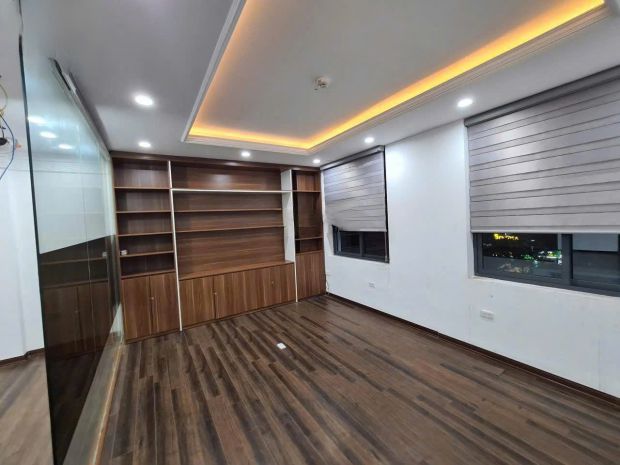 Bán nhà phố quần ngựa văn cao, ô tô vào nhà, 90m, mặt tiền 7605449