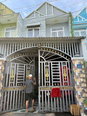 Chính chủ cần bán gấp  nhà đẹp huỳnh thị dậu  cách chợ 7605499