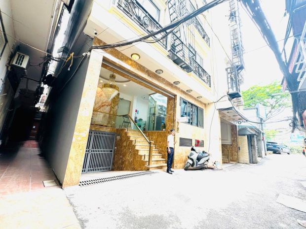 Bán tòa apartment, chdv võ chí công, 176m2 9t  mt 8m, ô 7606851