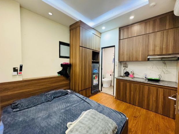 Bán tòa apartment, chdv võ chí công, 176m2 9t  mt 8m, ô 7606859
