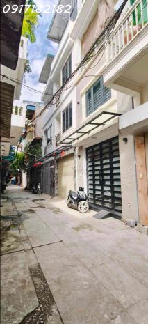 Bán nhà 56m²  số 28 đức giang, long biên  nhà cấp 4  giá 7607148