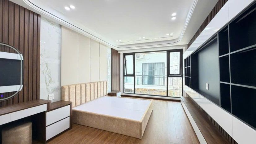 Bán nhà phố trạm 50m 6 tầng thang máy chân cầu vĩnh tuy 7607480
