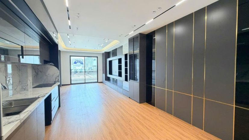 Bán nhà phố trạm 50m 6 tầng thang máy chân cầu vĩnh tuy 7607481