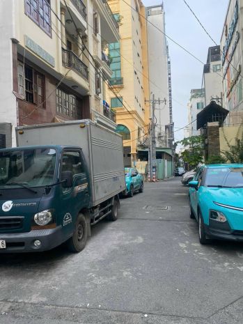 **bán nhà hxh cách mạng tháng 8** p.5 tân bình 4,5*10m 3 7607620