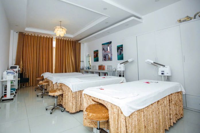 Giá tốt đầu tư - cần sang lại  spa full nội thất  hoặc 7607791