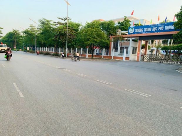 Nhà đẹp thạch bàn  cổ linh  62m² x 6 tầng  gara ô tô 7611370