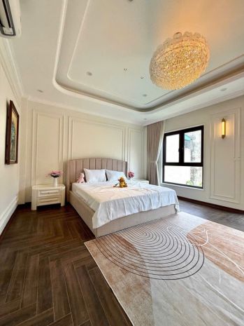Nhà đẹp thạch bàn  cổ linh  62m² x 6 tầng  gara ô tô 7611372