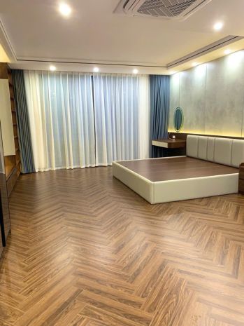 Nhà đẹp thạch bàn  cổ linh  62m² x 6 tầng  gara ô tô 7611373