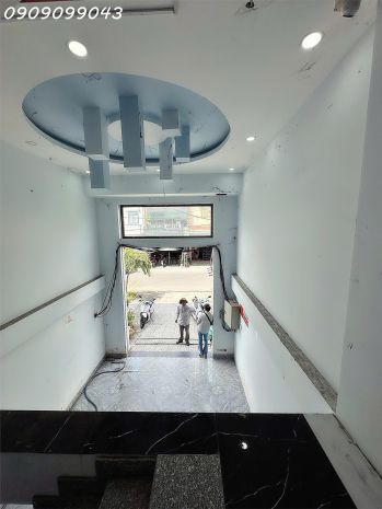 Song hành q12  chdv cao cấp 6 tầng  thang máy 7611429