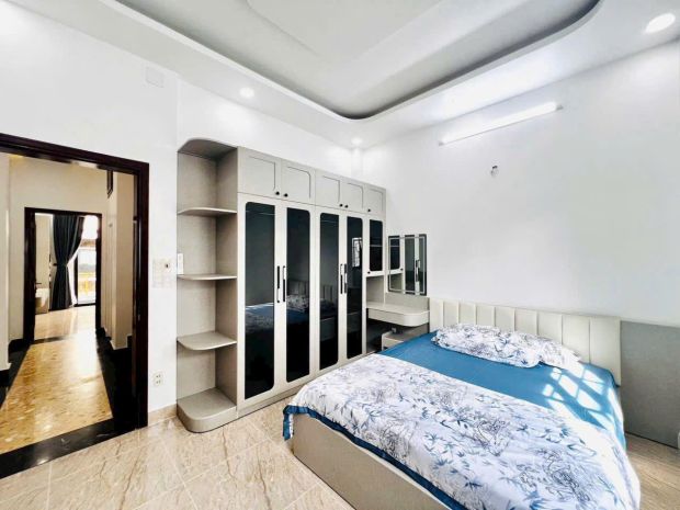 Nhà hẻm xe hơi hoàng quốc việt, 4 tầng, nơi cán bộ ở, giá 7611494