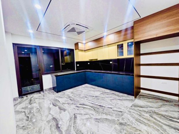 Nhà đẹp cổ linh đối diện aeon, ôtô tránh, 6 tầng thang máy, 7612519