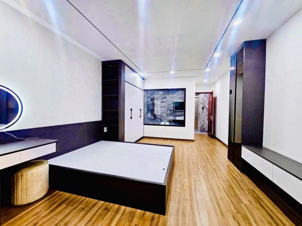 Nhà đẹp cổ linh đối diện aeon, ôtô tránh, 6 tầng thang máy, 7612520
