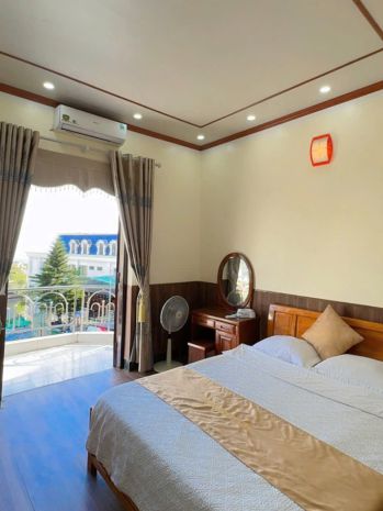 Bán khách sạn tại thị trấn tam đảo, 46 tỷ vnd, dt sử dụng 7613300