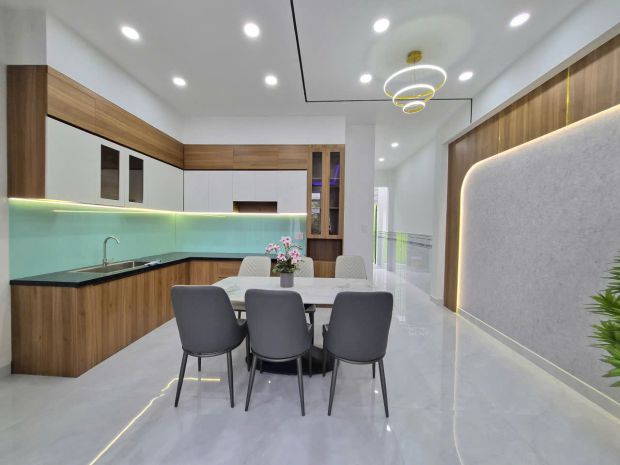 Bán nhà mới 100, 106m2, 1 trệt 1 lầu, 3 pn + nội thất, sẵn 7613739