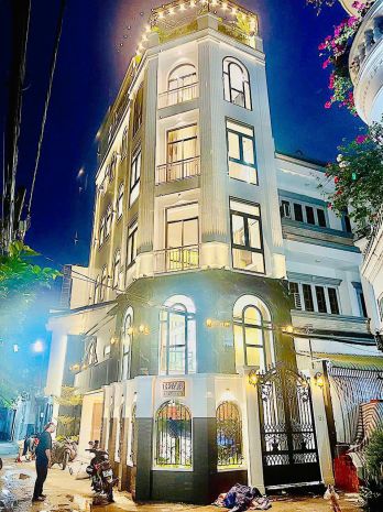 Lô góc, hẻm xe hơi thông, 6 tầng thang máy, full nội thất, 7613867