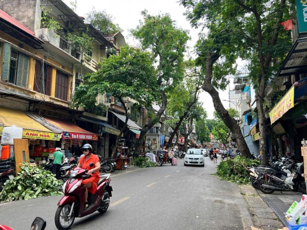 Vị trí vàng!chính chủ nhà mặt phố hàng chiếu quận hoàn kiếm 7614767