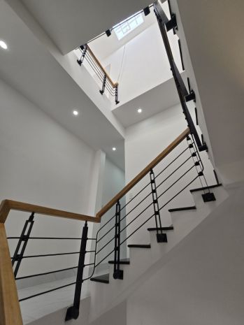 Mt hoàng diệu 2 chiều, 77m2, 2 mặt thoáng, 3 tầng đẹp, 7615921