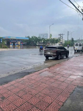 Cho thuê nhà nguyên căn mới xây  mặt đường quốc lộ 2, tam 7620053