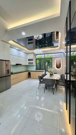 Giảm ngay 1 tỷ, nhà cạnh phú mỹ hưng, có tháng máy, full 7621326