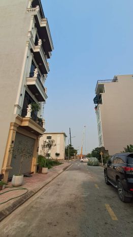 Bán đất bát khối  65m2- mt 5m- vỉa hè, ô tô tránh- 2 mặt 7623441