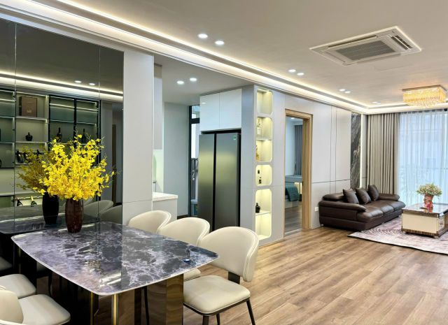 Chung cư ngoại giao đoàn 130m 3pn full đẹp giá đầu tư 7624147