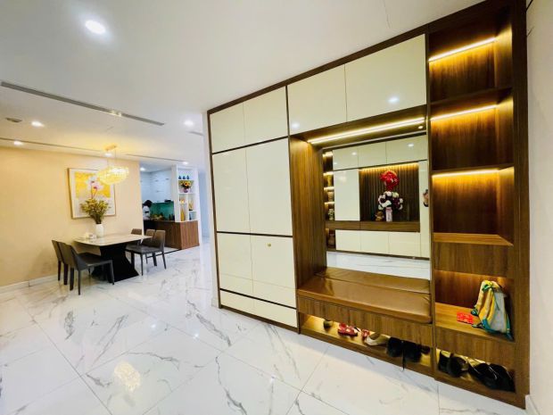 Sunshine center 16a phạm hùng, dt160m2 3pn ,để lại full nội 7624221