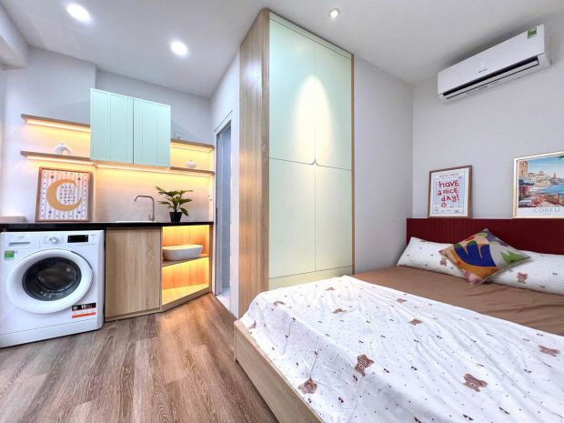 Huỳnh văn bánh  4x10m  5 tầng  7 phòng  8.2 tỷ 7625030